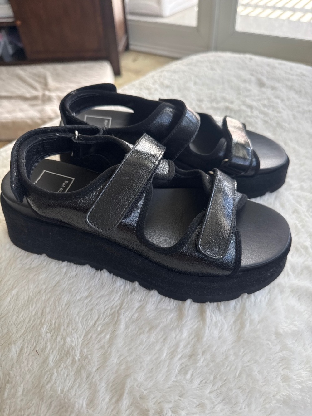 Dolce Vita platform black sandal with Velcro